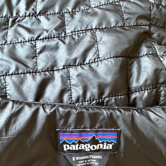 Patagonia Women's Black Nano Puff Jacket - Picture 6 of 7